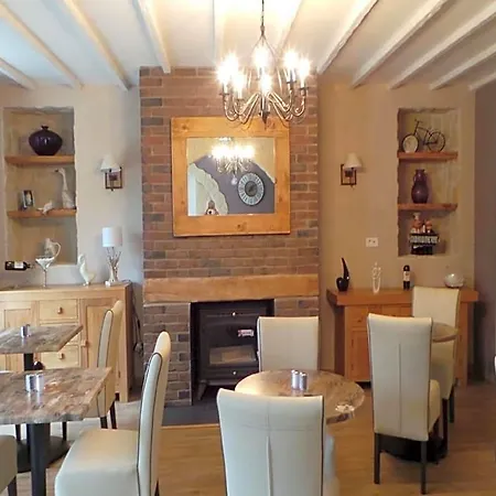Le Montaigne 3* Saint-Alvere