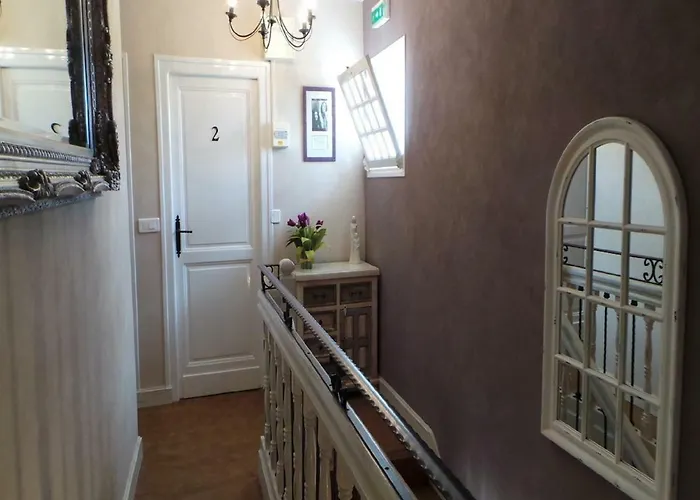 Le Montaigne Bed & Breakfast